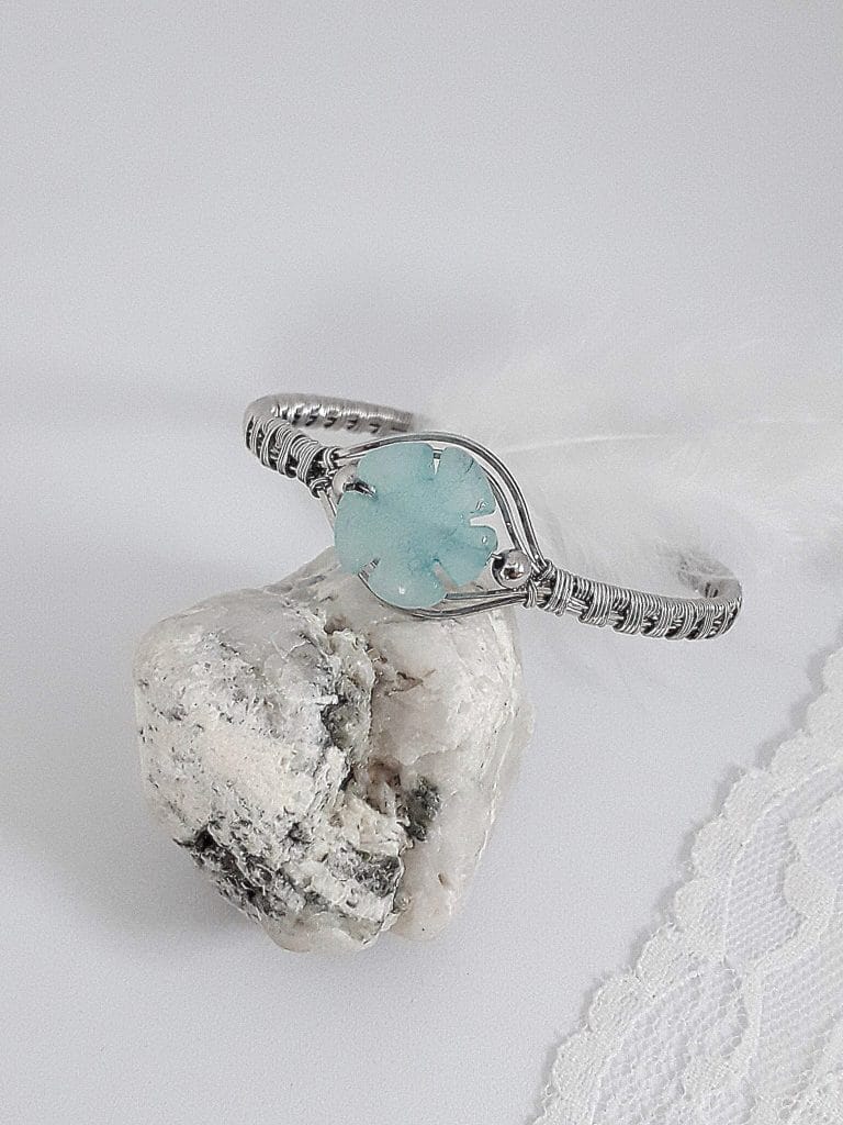 Bracelet Aigue Marine Fleur Acier Inoxydable Le Monde en Cy