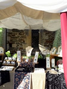 photo stand le monde en cy abbaye st vigor médiévales cerisy la forêt